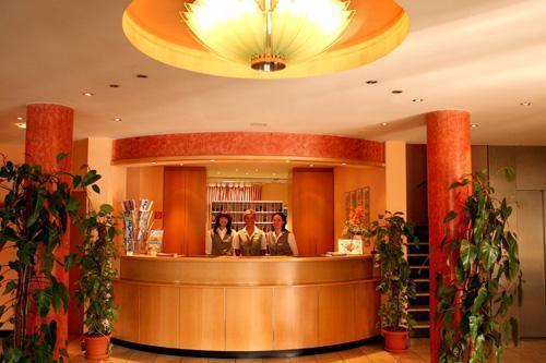 Altstadt Hotel Zur Post Stralsund Kültér fotó