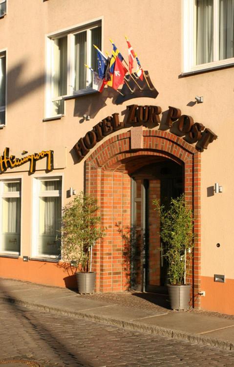 Altstadt Hotel Zur Post Stralsund Kültér fotó