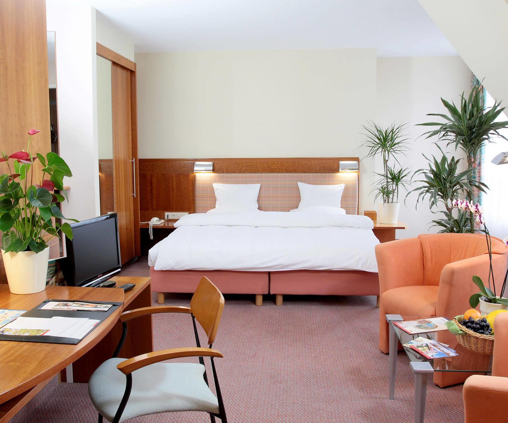 Altstadt Hotel Zur Post Stralsund Kültér fotó